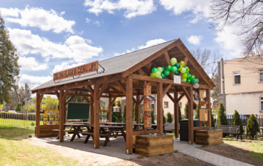 Ekopracownia pod chmurką 2024 - otwarcie plenerowej pracowni ekologicznej &bdquo;Zielona klasa w cieniu lipy&rdquo; 10.04.2025 2